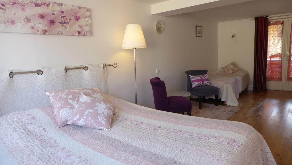 Le Grand Jardin Bed & Breakfast โบน ภายนอก รูปภาพ