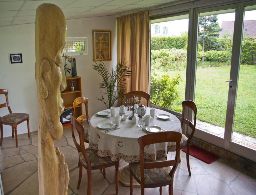Le Grand Jardin Bed & Breakfast โบน ห้อง รูปภาพ
